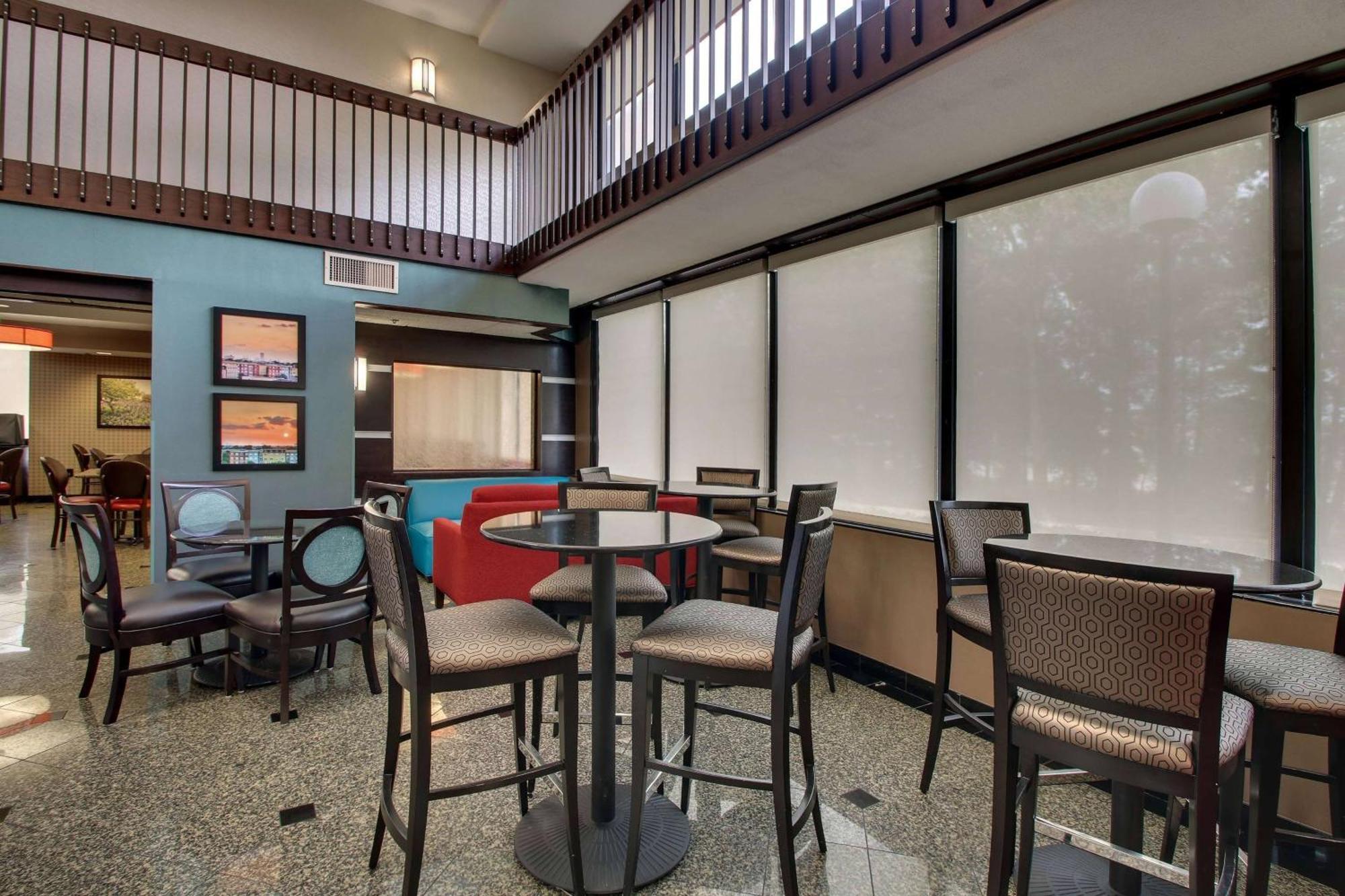 Heritage Inn & Suites The Woodlands, Trademark By Wyndham Екстериор снимка